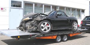 Porsche Cayman Unfallwagen Transport