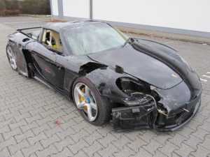 Unfall Porsche Carrera GT schwarz