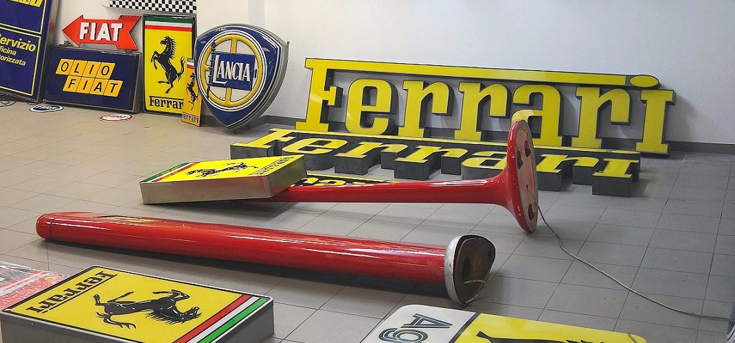 Ferrari Leuchtreklame ForSale