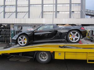 Abholung im Porsche Zentrum Stuttgart Unfall Carrera GT