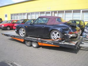Porsche Cabrio Anhänger Unfallwagen