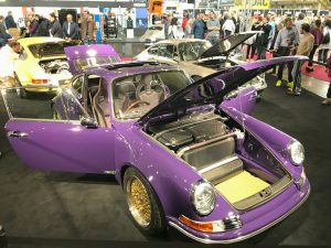 911 Retro Style