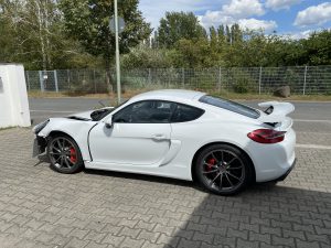 Crash-Porsche Cayman GT4