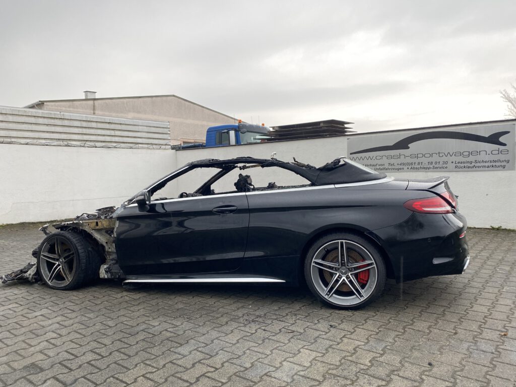 Mercedes AMG C53 Cabrio Brandschaden 