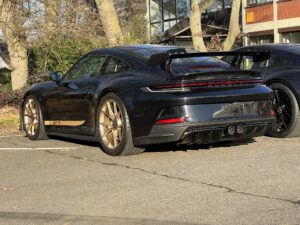 Porsche 992 GT3 Gold Schwarz Sofort