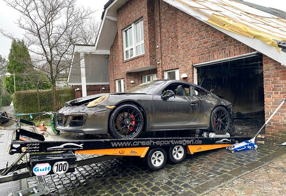991 GTS Carrera Coupe Garagenbrand Bergung Abholung 24/7 h rund um die Uhr