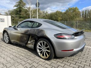 Porsche Cayman 718 Brandschaden