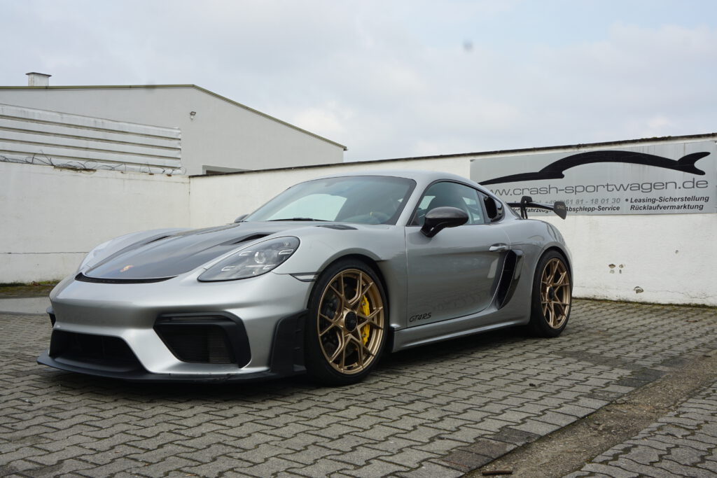 Porsche 718 Cayman GT4 Clubsport 4.0 mit Weissach Paket & Keramik Brake