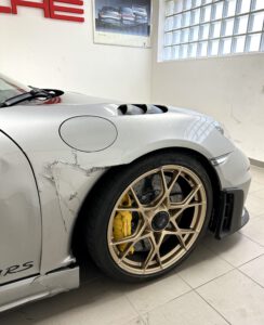 Porsche Unfall Schnäppchen Unfall 718 GT4 RS mit Weissachpaket