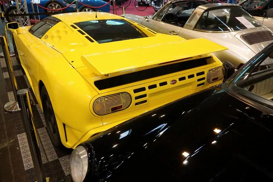 Bugatti EB 110