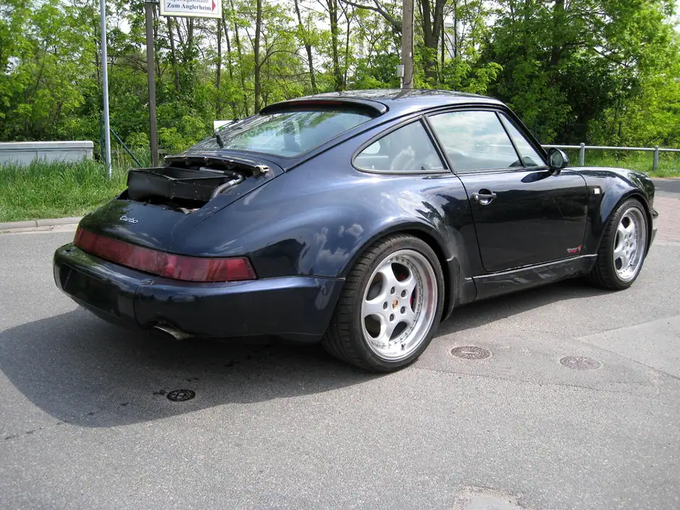 Heckschaden 964 Carrera 2 Nachtblau