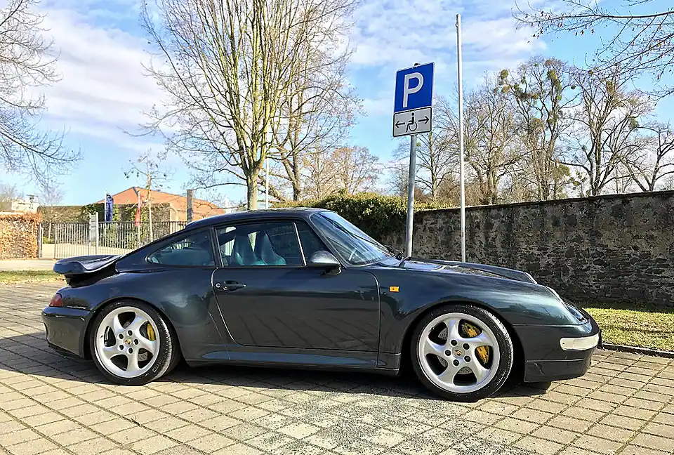 Porsche 993 Turbo Aventuragrün Metallic Collector Car Ankauf Sammlerstück Werkleistungsgesteigert WLS 2 mit K24 Turbolader & Sportkat