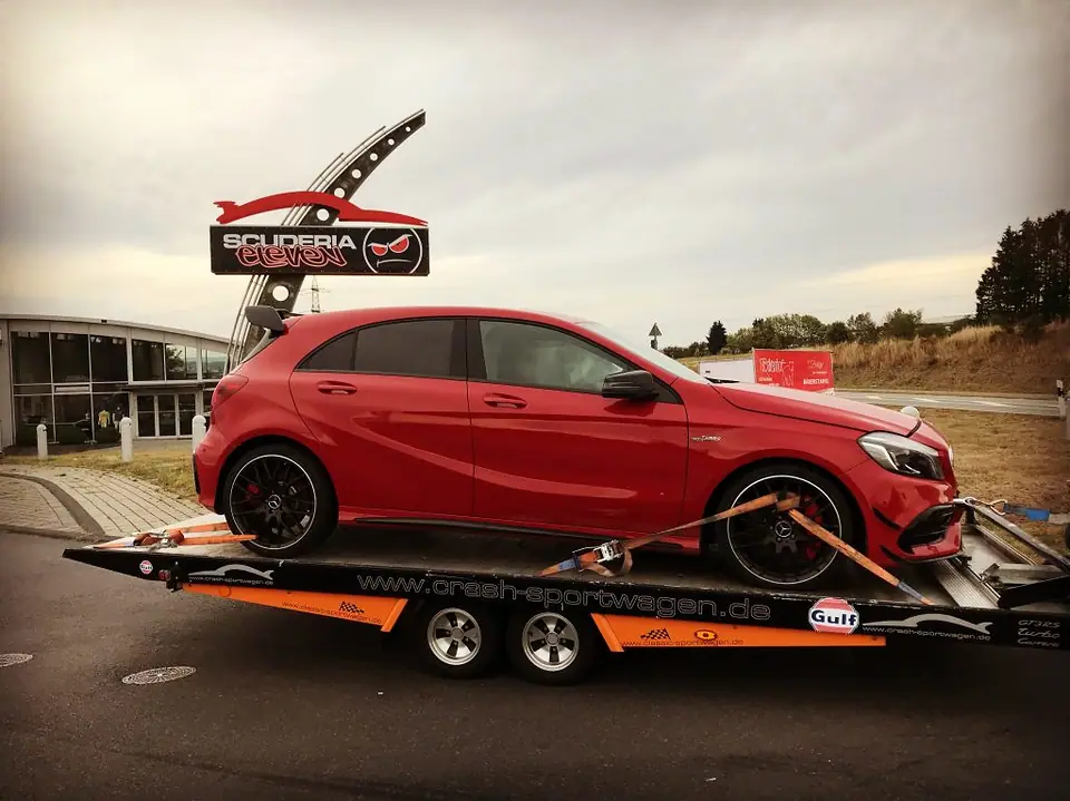Mercedes A 45 Trailer
