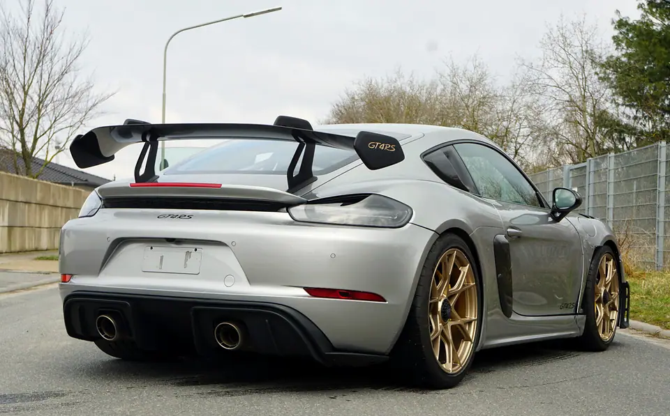 Unfall-Restwert Höchstgebot Ankauf · Suche Totalschaden Porsche RS GT4 & GT3 Clubsport