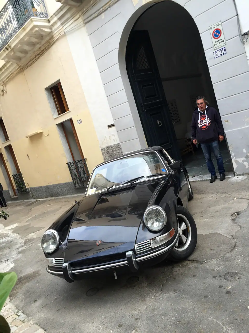 Alfred Bauhaus & Jörg Wagner kaufen 911 Targa 1971 in Italien