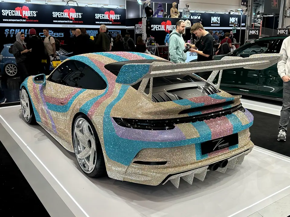 Motorshow Essen Halle 3 992 GT3 Krisatall Lackierung