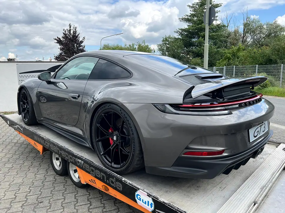 Porsche 992 Unfall Touring Achatgrau