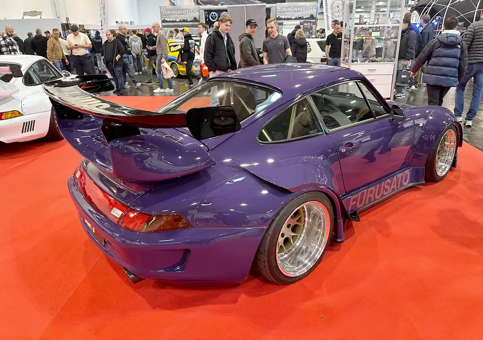 993 RWB FURUSATO ESM 2025 Tuning Breitbau 993 Carrera