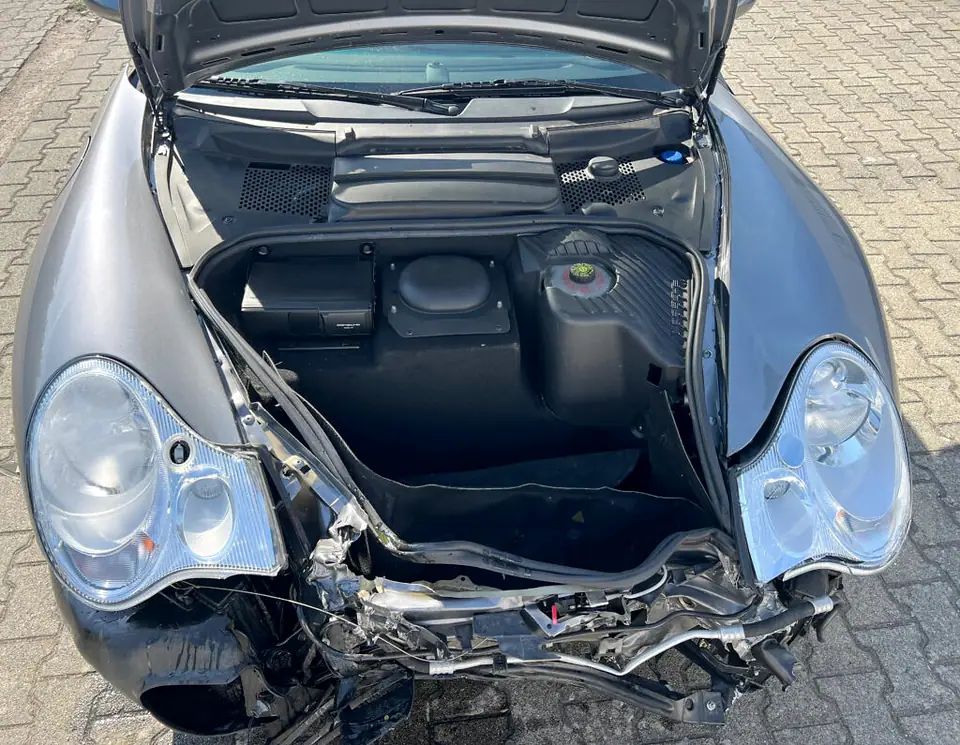 Porsche 996 Carrera 4S Cabrio Frontschaden-Ankauf