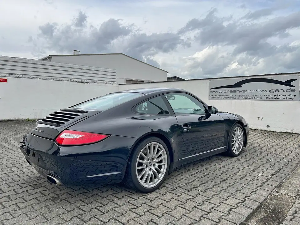 Unfallporsche 997.2 Carrera 3.6 in Basaltschwarzmetallic