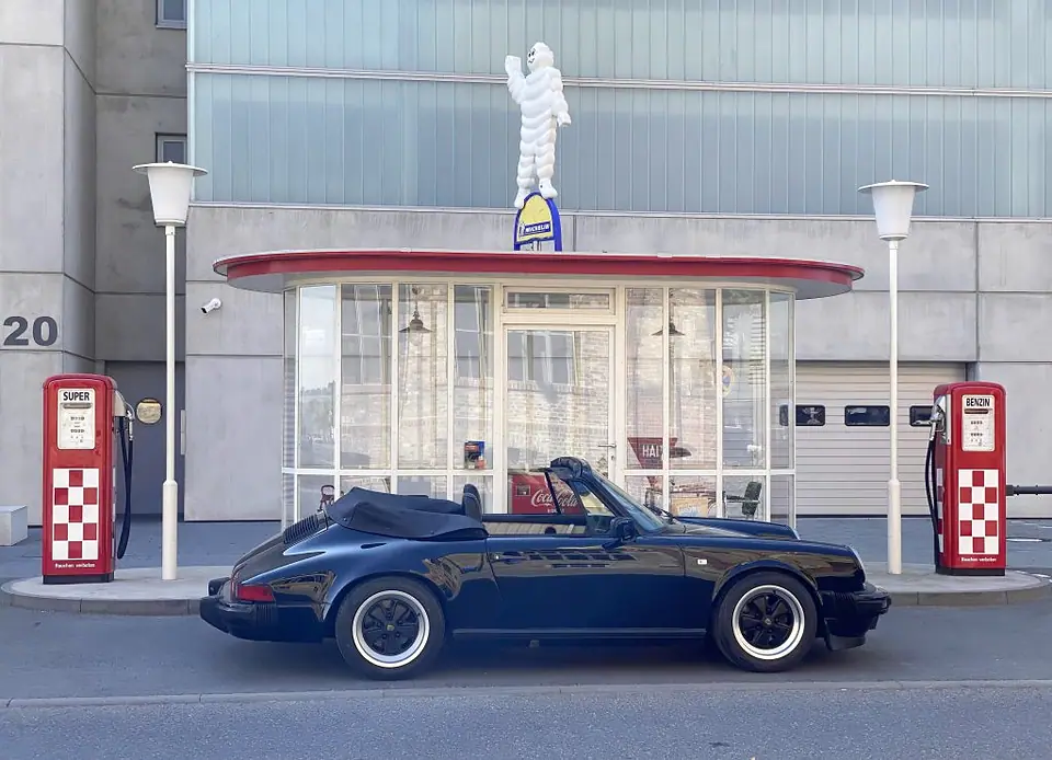 Porsche 911 Carrera G50