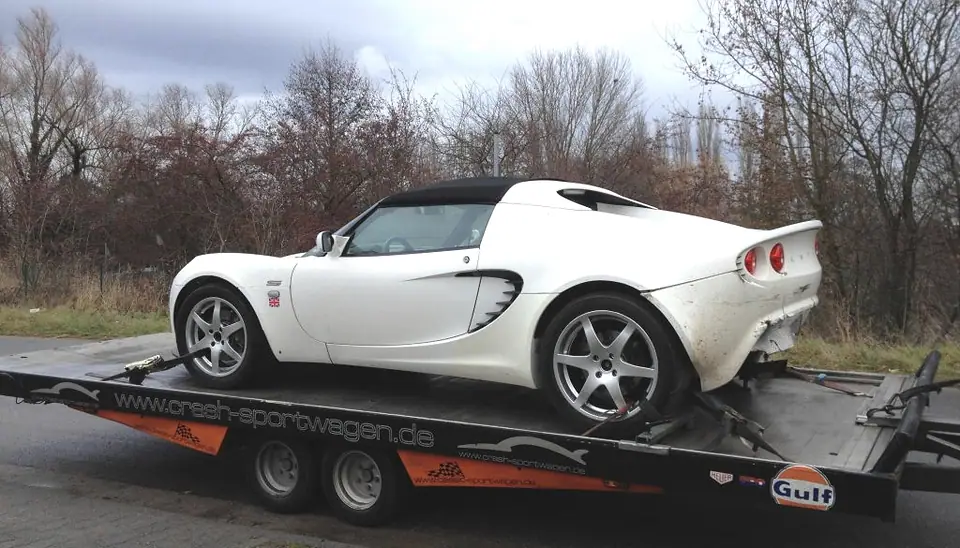 Unfallwagen Lotus