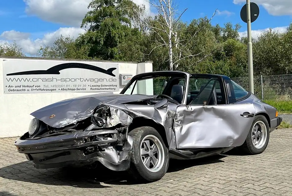 911 Porsche Jubiläumsmodell Targa Unfall