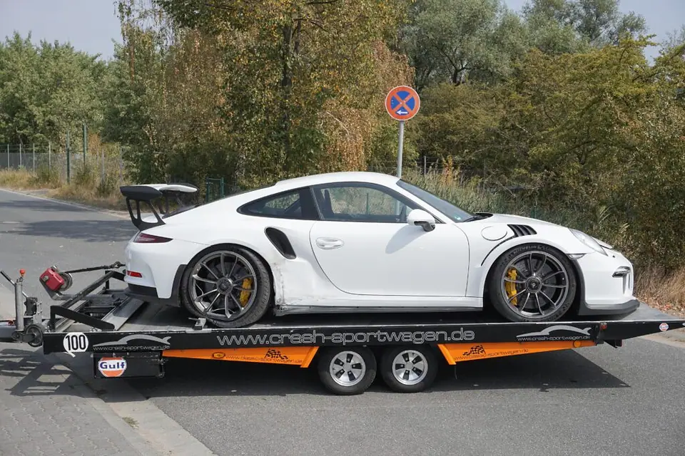 Unfall Porsche 991 GT3 RS Hänger-Ankauf